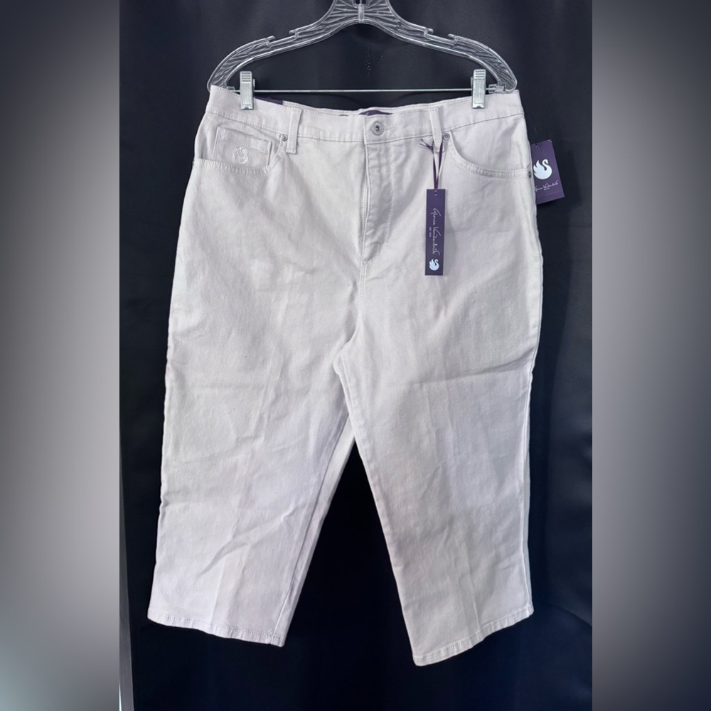 Gloria Vanderbilt Cream Jeans